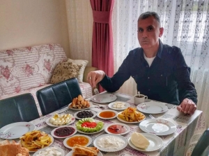 6 Ay Sonra Yemek Yiyebildi