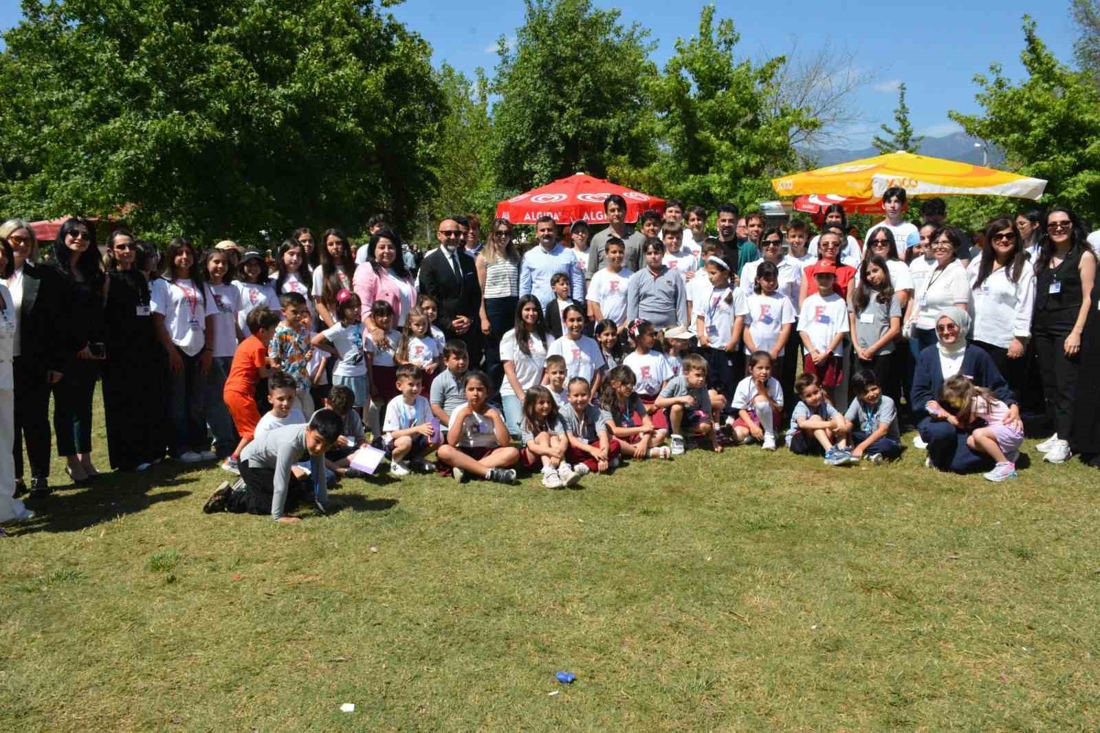 koycegiz-de-genclik-ve-cocuk-festivali-duzenlendi