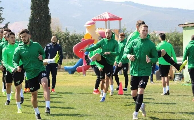 Akhisarspor'da Iki Isim Kupa Maçında Yok