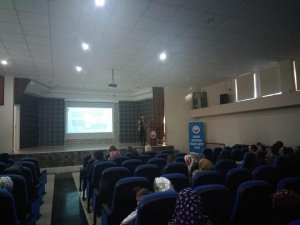 Öğrenci Velilerine Sosyal Medya Kullanımı Ve Zararları Anlatıldı