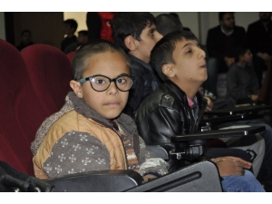 Siverek’te Dünya Otizm Farkındalık Günü Kutlandı