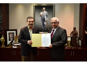 Tepebaşı Belediyesi İle Kosova’nın İpek Belediyesi Kardeş Şehir Olma Yolunda