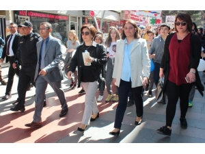 Alaşehir’de Otizme Dikkat Çekmek İçin Yürüdüler