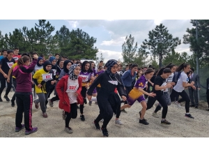 Valiliğin Tekrar Ettiği Koşuya Yoğun Katılım