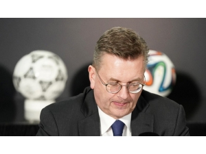Almanya Futbol Federasyonu Başkanı Grindel İstifa Etti