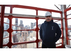 Bakan Çavuşoğlu New York’ta Türkevi Binasını Ziyaret Etti