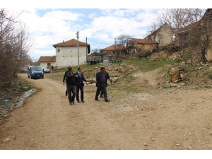 Bozuk Olan Şehitlik Yolu Yapılacak