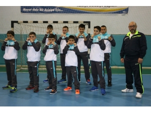 Termalsporun Kick Bokscuları Avrupa Yolunda