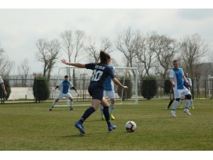 Uluslararası Polis Futbol Turnuvası’nda Heyecan Sürüyor