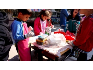 Minik Öğrencilerden Pasta Atölyesi