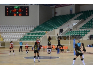 Bahar Şenlikleri Spor Heyecanı Voleybolla Sürdü