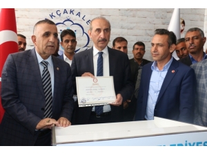 Akçakale Belediye Başkanı Mehmet Yalçınkaya Mazbatasını Aldı