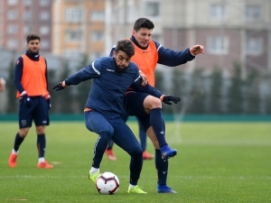 Lider Başakşehir, Konyaspor Mesaisine Devam Ediyor