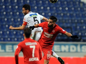 Ziraat Türkiye Kupası: Ümraniyespor: 0 - Akhisarspor: 1 (Maç Sonucu)