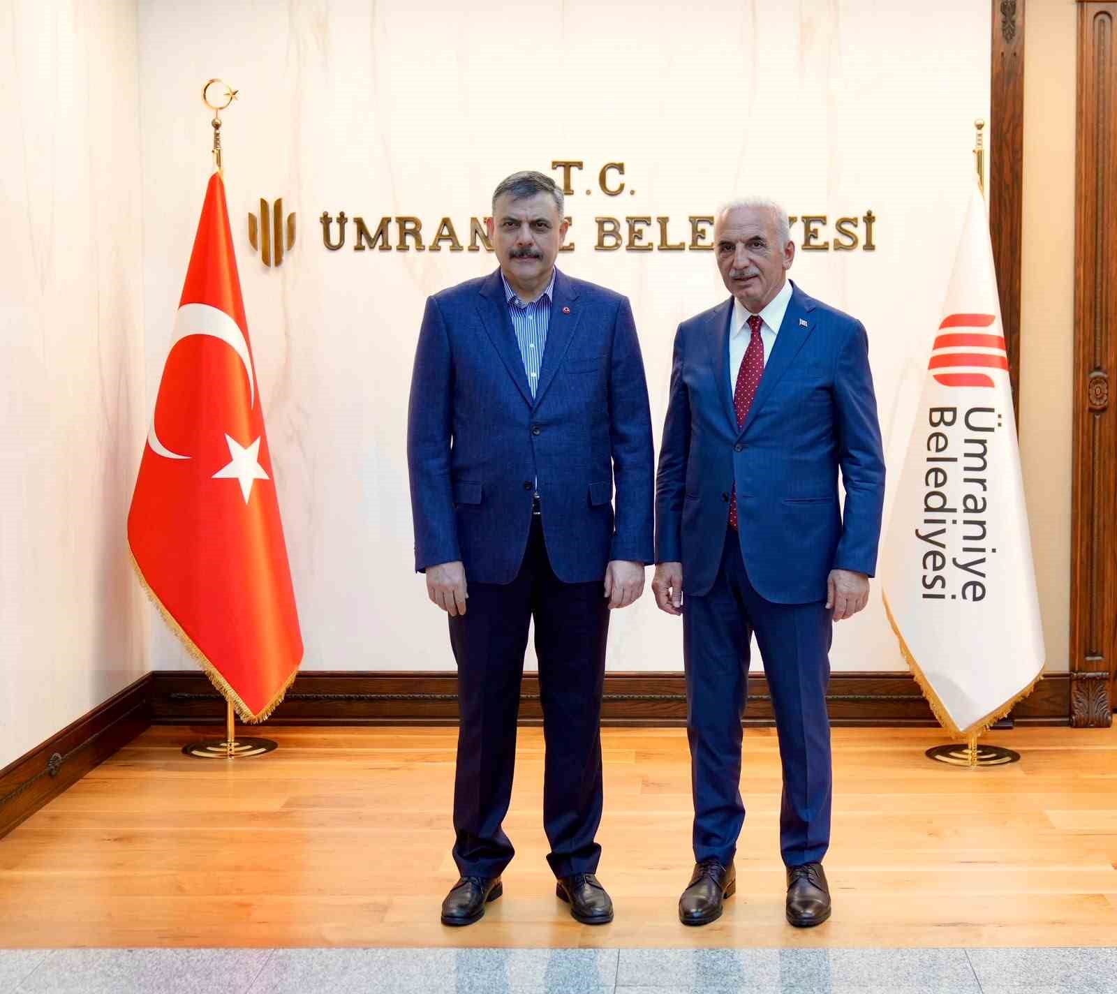 icisleri-bakani-ciftci-ak-parti-umraniye-ilce-teskilatiyla-bir-araya-geldi