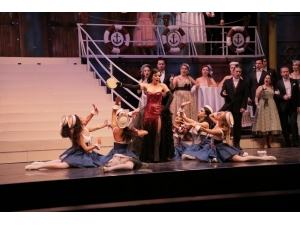 Çardaş Prensi Sezonun Son Temsiliyle Antalya Dob Sahnesinde