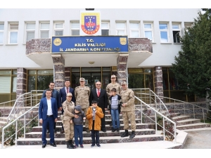 Kilis’te Jandarmadan Otizme Karşı Mavi Işık