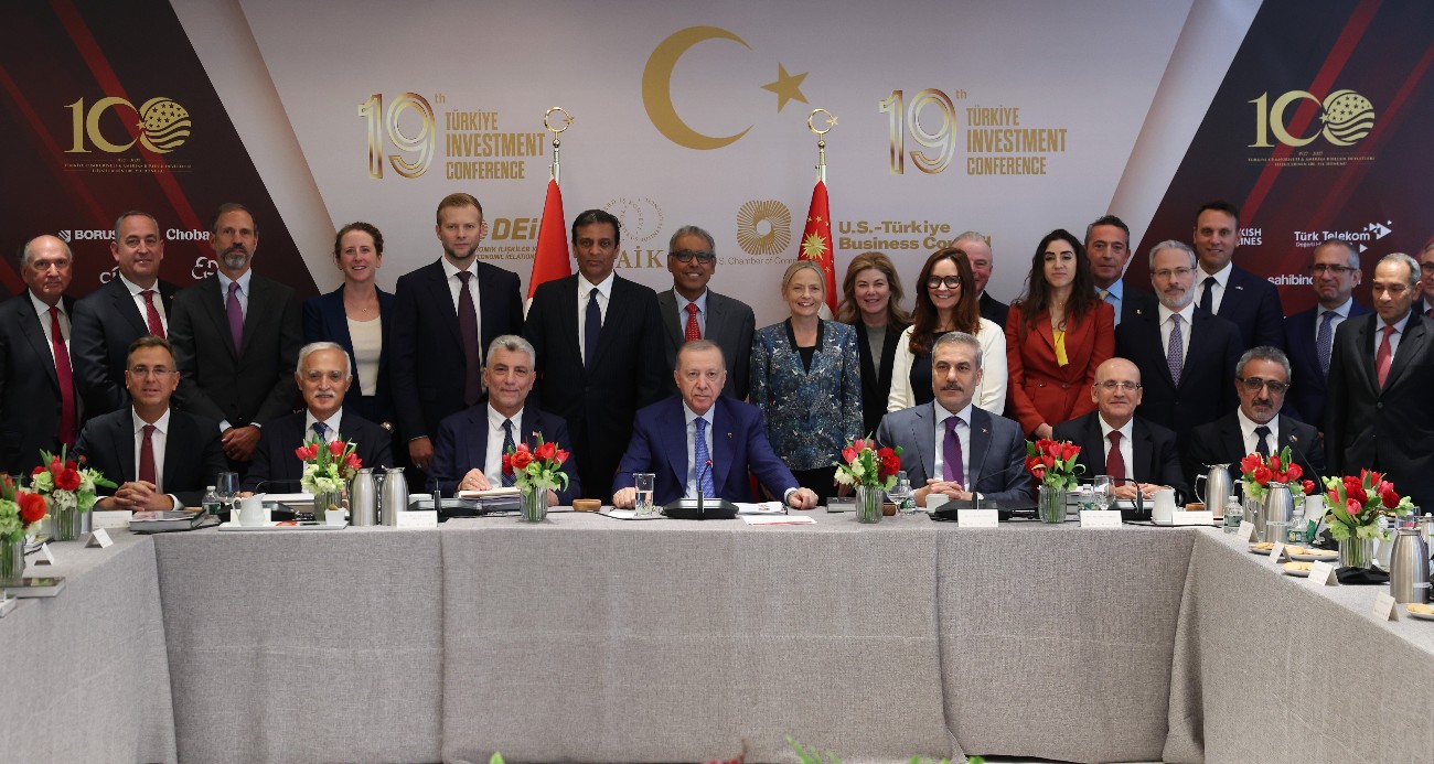 cumhurbaskani-erdogan-new-york-ta-is-adamlariyla-bir-araya-geldi