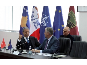 Milli Savunma Bakanı Akar, Kosovalı Mevkidaşı Berişa İle Heyetlerarası Görüşmeye Katıldı