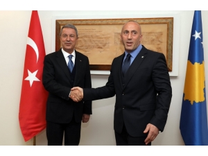 Milli Savunma Bakanı Akar, Kosova Başbakanı Haradinaj İle Görüştü