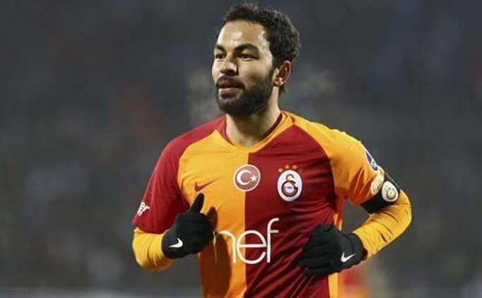 Selçuk İnan Ve Ryan Donk'a Forma