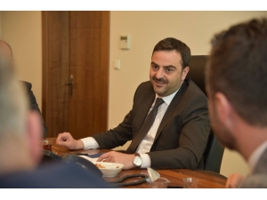 Belediye Başkanından Kendisine Tebrik Çiçeği Gönderenlere Anlamlı Çağrı