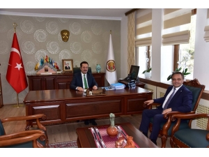 Bilecik Belediye Başkanı Şahin’den Vali Şentürk’e Ziyaret