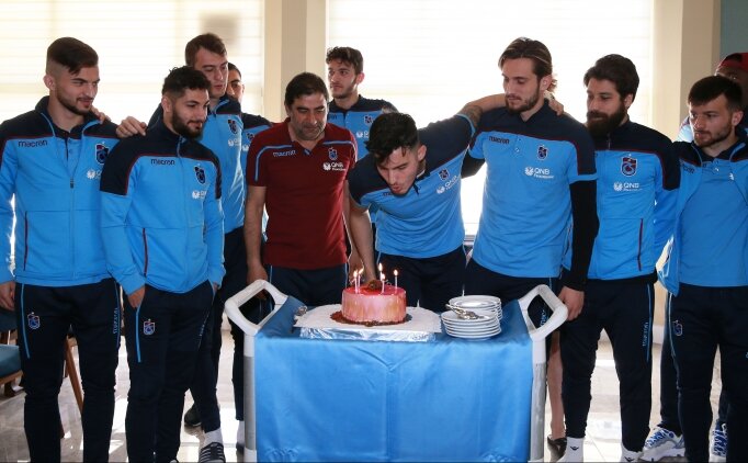 Trabzonspor'da Uğurcan'a Doğum Günü Kutlaması