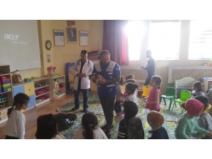 Hakkarili Öğrencilere ’Hayvan Sevgisi’ Anlatıldı