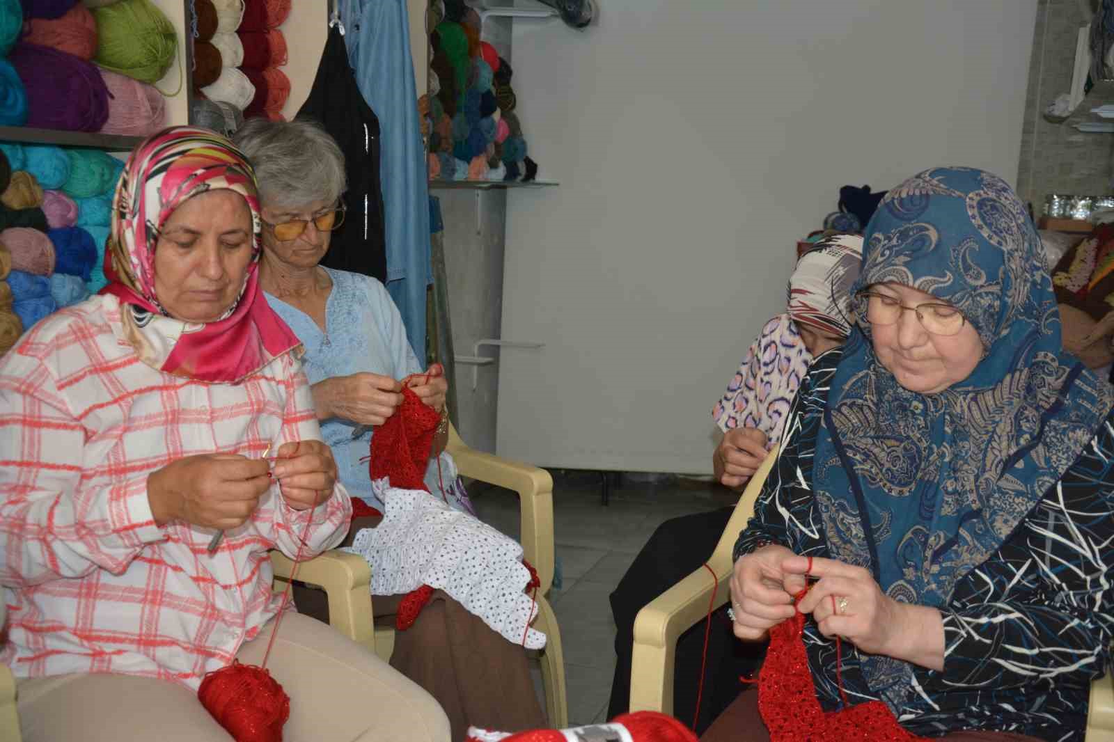 ilmek-ilmek-dev-turk-bayragi-orduler