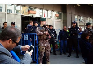 Pendik’te Geçersiz Oylar Yeniden Sayılıyor