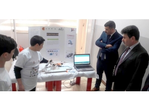 Rektör Karacoşkun Bilim Fuarına Katıldı