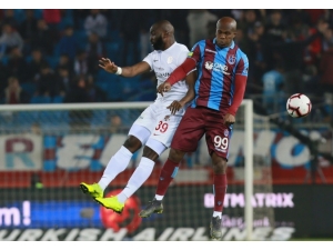 Trabzonspor’da, Nwakaeme Seriye Bağladı