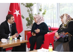 Canpolat Halk Gününde Vatandaşları Dinledi