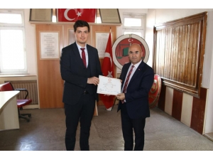 Başkan Altun Mazbatasını Aldı