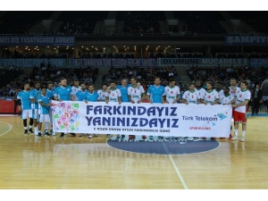 Tahincioğlu Basketbol Süper Ligi: Türk Telekom: 73 - Pınar Karşıyaka: 56