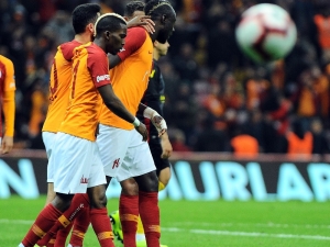 Galatasaray Derbiye Moralli Gidecek