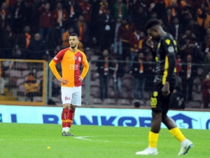 Belhanda’ya Maçtan Sonra Destek