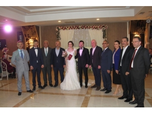 Başkan Büyükgöz, İlk Nikahını Kıydı