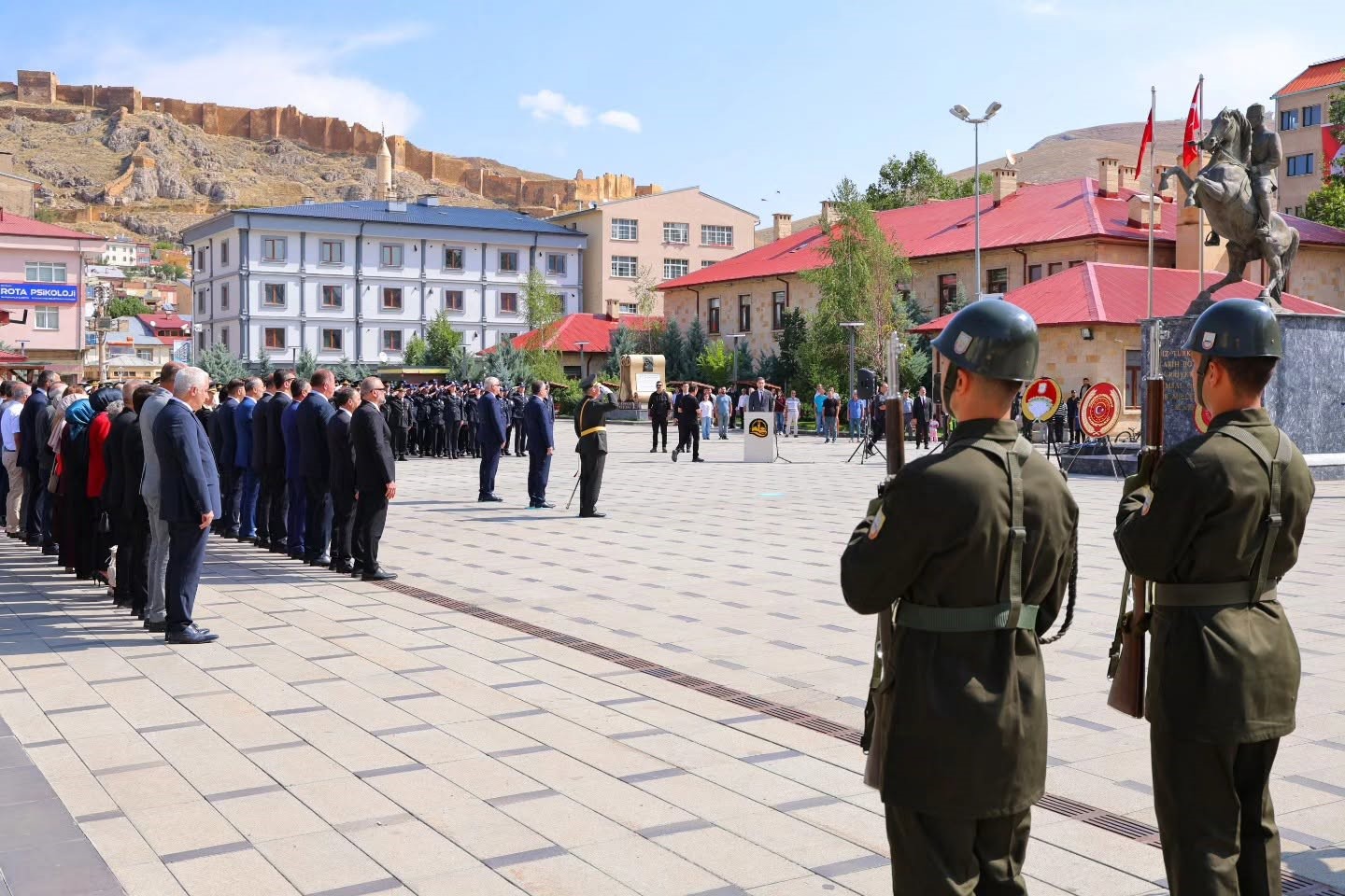 bayburt-ta-30-agustos-zafer-bayrami