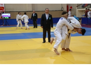 Judo Anadolu Yıldızlar Ligi Yarı Final Müsabakaları Tamamlandı