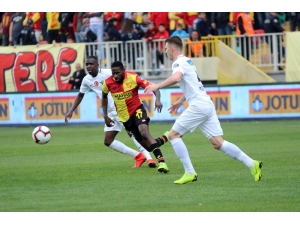 Spor Toto Süper Lig: Göztepe: 0 - Akhisarspor: 1 (Maç Sonucu)