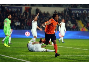 Spor Toto Süper Lig: Medipol Başakşehir: 2 - Atiker Konyaspor: 0 (Maç Sonucu)