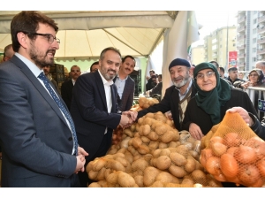 Bursalılar En Çok Ucuz Patatese Akın Etti