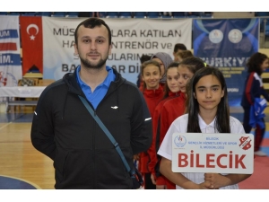 Karate Grup Müsabakaları Açılış Seremonisi İle Başladı