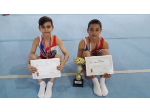 Kadir Has Ortaokulu Artistik Cimnastik’te Türkiye Dördüncüsü