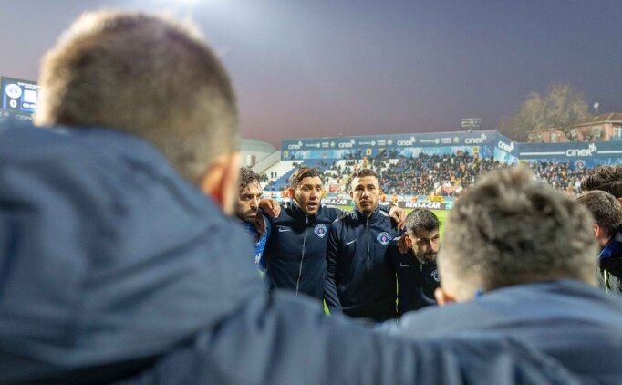 Kasımpaşa'da Kara Bulutlar Dağıldı