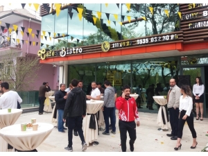 Dünya Şampiyonu Milli Güreşçi Ankara’ya Spor Salonu Açtı