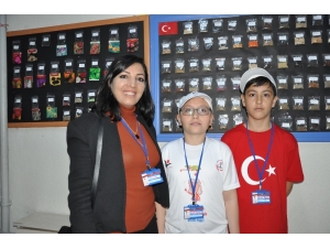 Afyonkarahisar’da ‘4006 Tübitak Bilim Fuarı’ Açıldı