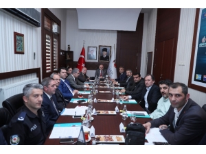 Vali Çakacak, "Eskişehir’deki Karşılaşmalar Sporun Ruhuna Yaraşır Bir Şekilde Tamamlanmalı"